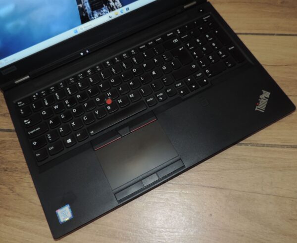 4 Lenovo Thinkpad P52 Workstation