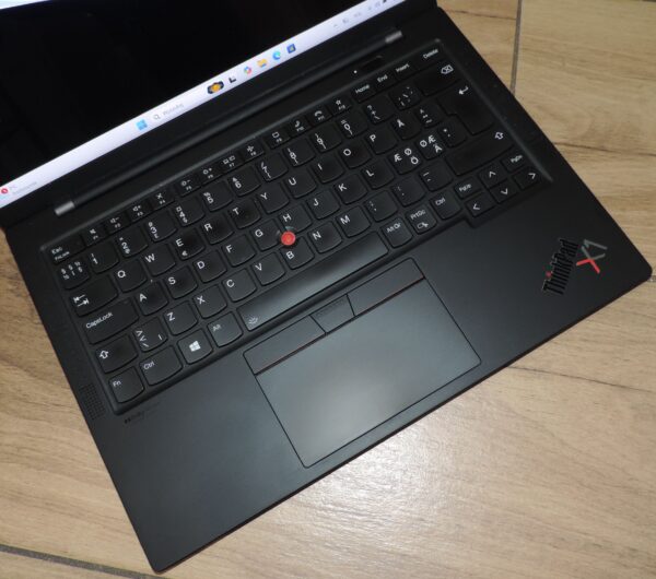 Lenovo Thinkpad X1 Carbon Gen 9