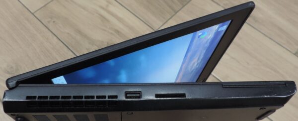 5 Lenovo Thinkpad P52 Workstation