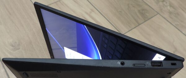 Lenovo Thinkpad X1 Carbon Gen 9