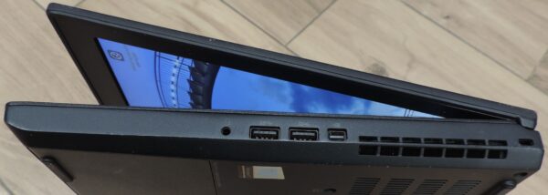 6 Lenovo Thinkpad P50 Workstation