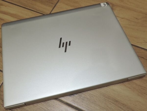 HP Elitebook 830 G6