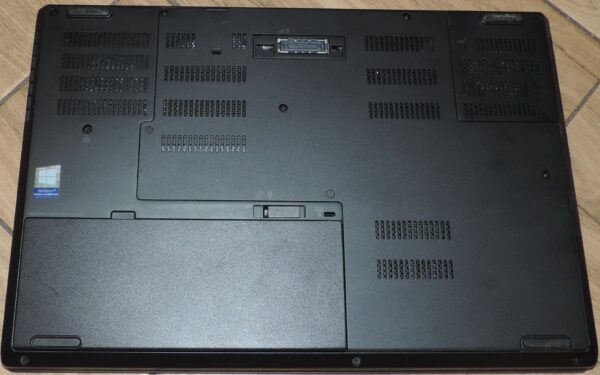 8 Lenovo Thinkpad P50 Workstation
