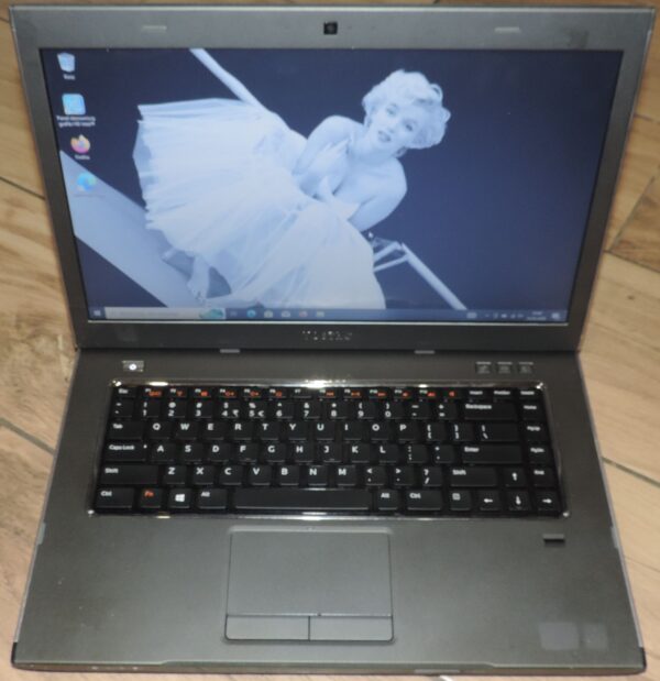 Dell Vostro 3560