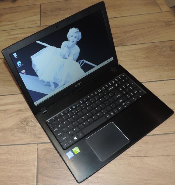 2 Acer Aspire E5-575G