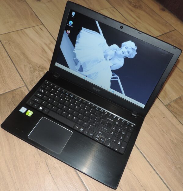 3 Acer Aspire E5-575G