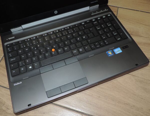 4 HP Elitebook 8570w Workstation