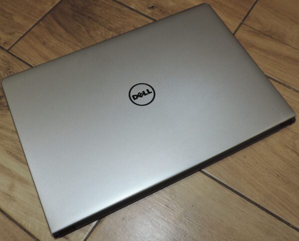 Dell Inspiron 15 5558