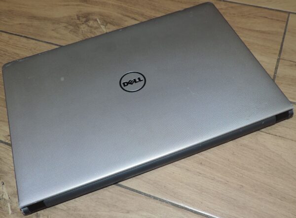 Dell Inspiron 15 5558