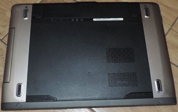 Dell Vostro 3560