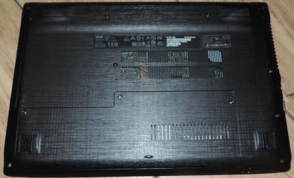 8 Acer Aspire E5-575G