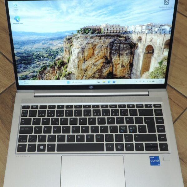 HP Probook 640 G8