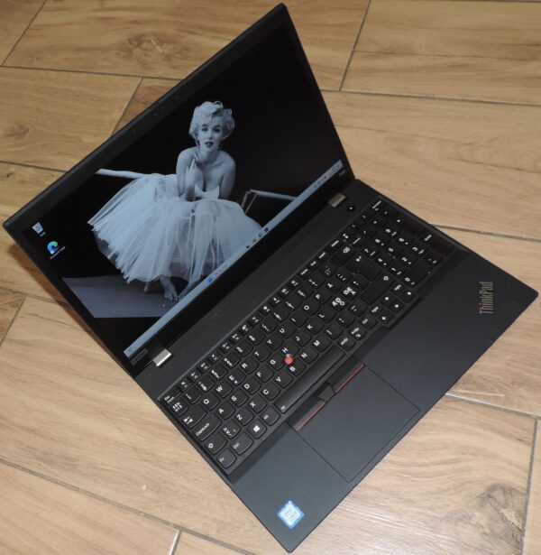 Lenovo Thinkpad T590