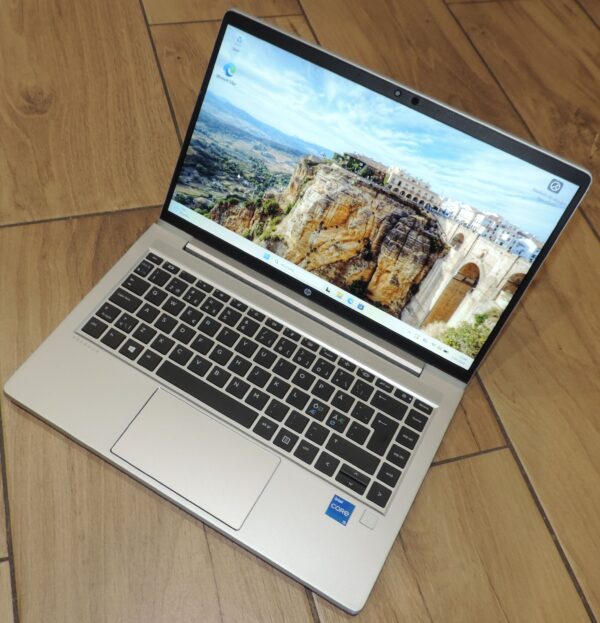 HP Probook 640 G8
