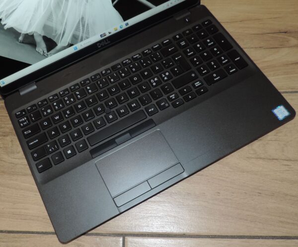 Dell Latitude 5500