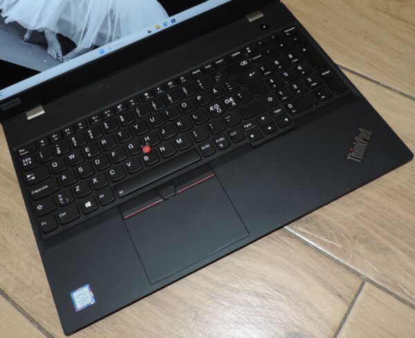 Lenovo Thinkpad T590