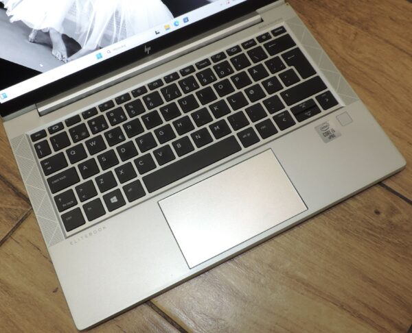 HP Elitebook 830 G7