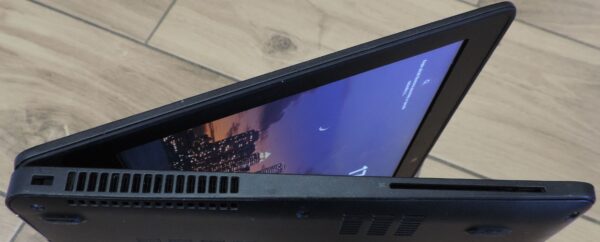 Dell Latitude E7270