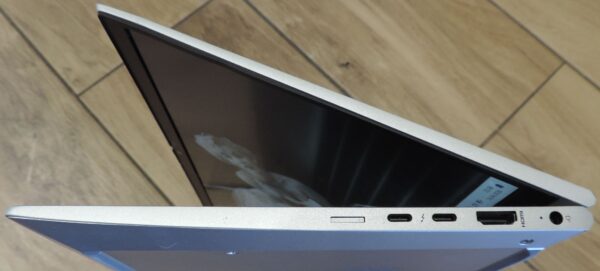 HP Elitebook 830 G8