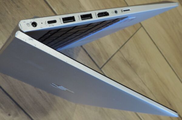 HP Probook 640 G8