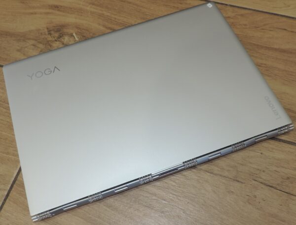 Lenovo Yoga 910-13IKB 2in1