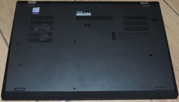 Lenovo Thinkpad T590