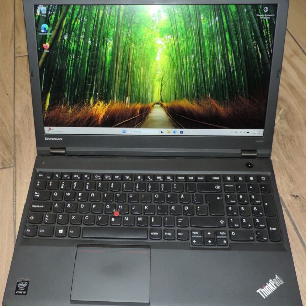 1 Lenovo Thinkpad W540