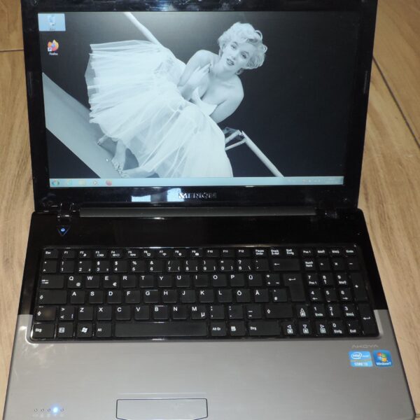 Medion Akoya E6226