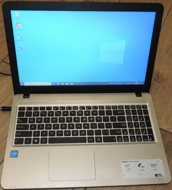 1 Asus F540SA