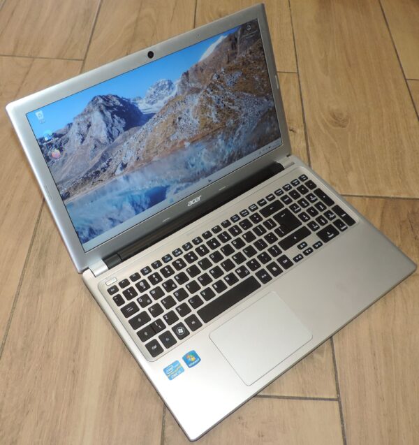 Acer Aspire V5-571