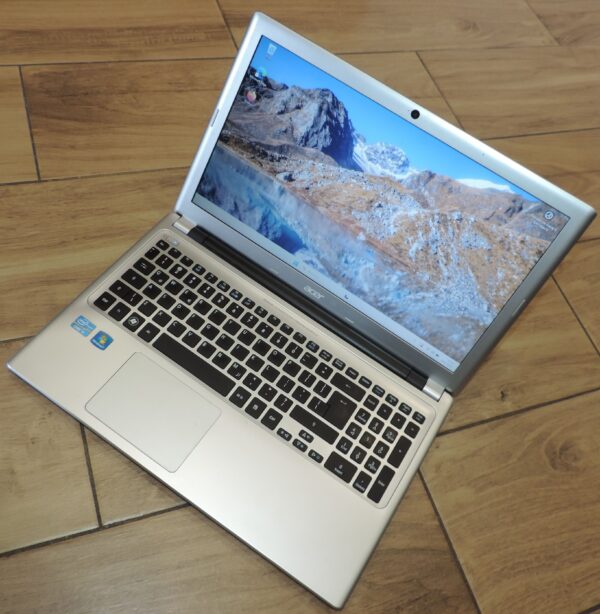 Acer Aspire V5-571