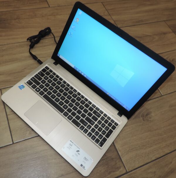 3 Asus F540SA
