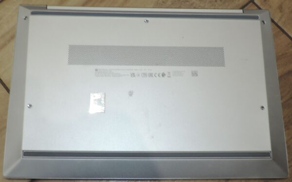 HP Elitebook 830 G8