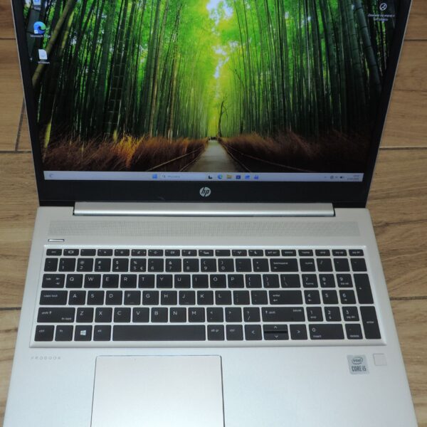 1 HP Probook 450 G7