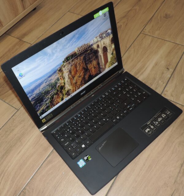 2 Acer Apire V5 Nitro - Black Edition