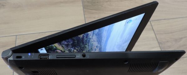 5 Acer Apire V5 Nitro - Black Edition