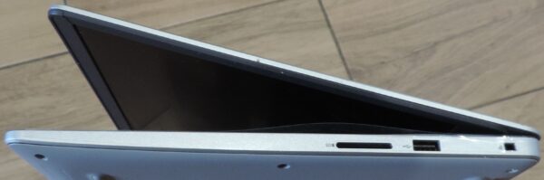 Dell Inspiron 5593