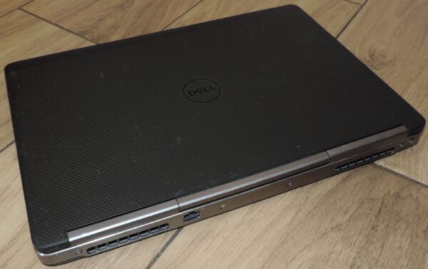 7 Dell Precision 7510 Workstation