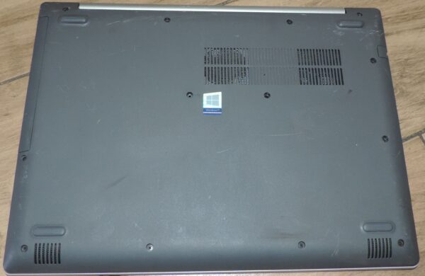 8 Lenovo Ideapad 320-14IKB