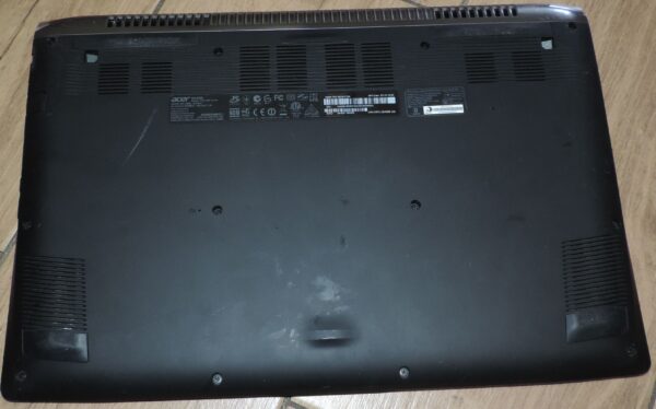 8 Acer Apire V5 Nitro - Black Edition