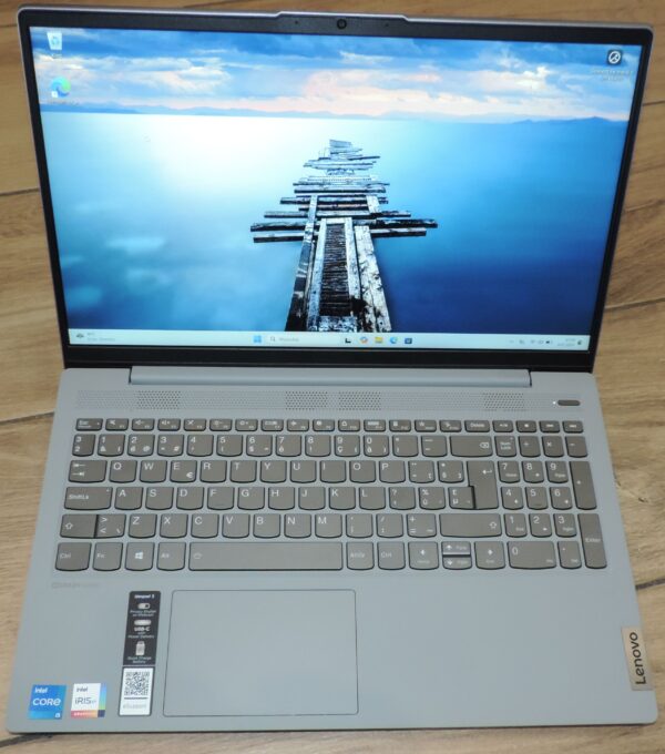 1 Lenovo Ideapad 5 15ITL05