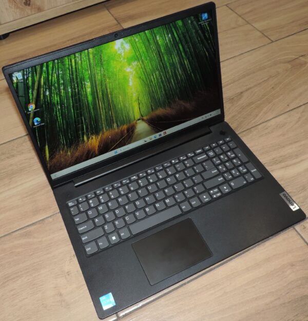 2 Lenovo V15 G2 ITL