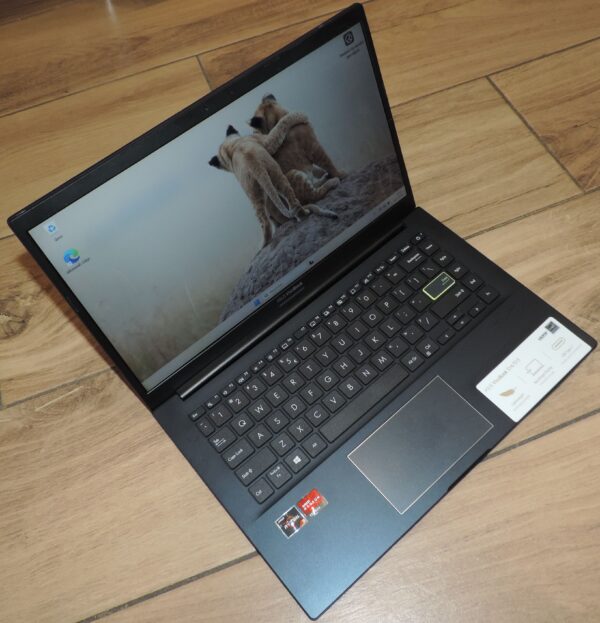 2 Asus Vivobook M413DA