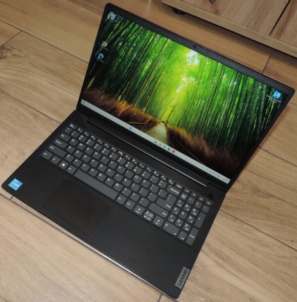 3 Lenovo V15 G2 ITL