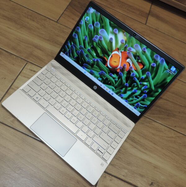 HP Pavilion 13-an0010nr