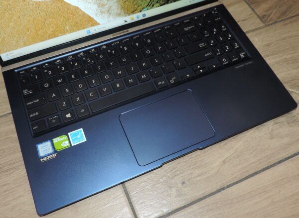 Asus Zenbook RX533FN