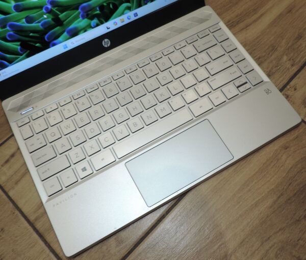 HP Pavilion 13-an0010nr