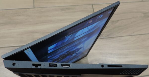 5 HP Omen 15-ek0027nb