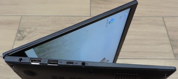 5 Asus Vivobook M413DA