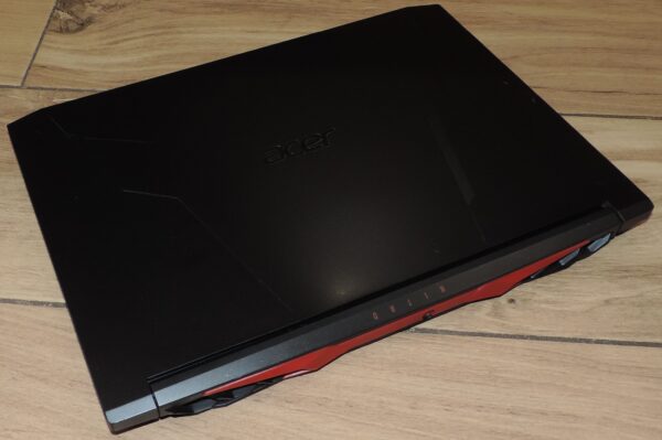 7 Acer Nitro 5 AN515-55